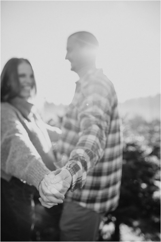 Christmas Couples Pictures // Bacon's Tree Farm